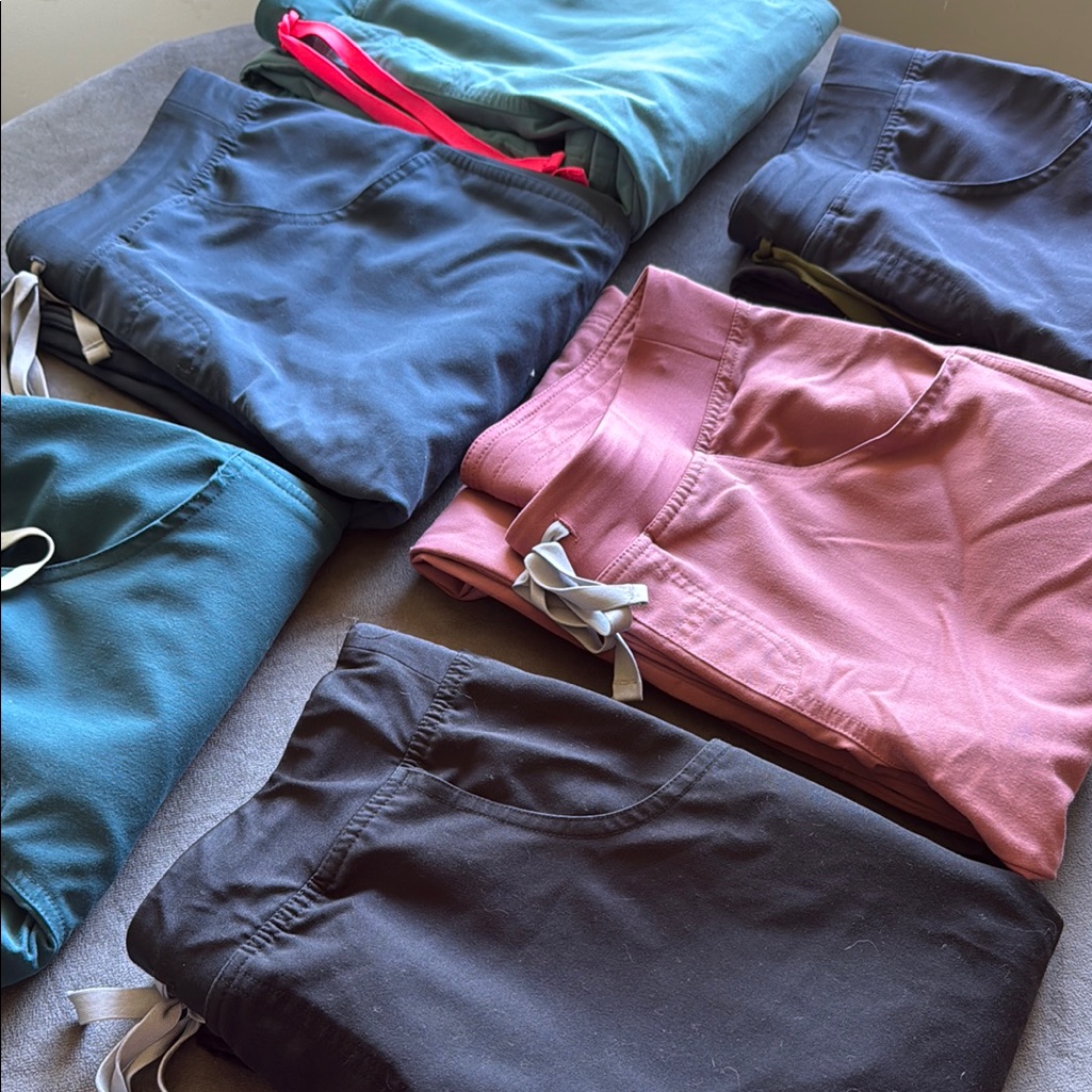 Figs Kade Cargo Pants In Pink, Teal, Navy, Dark Harbor, Black - $150/Bundle Of 6